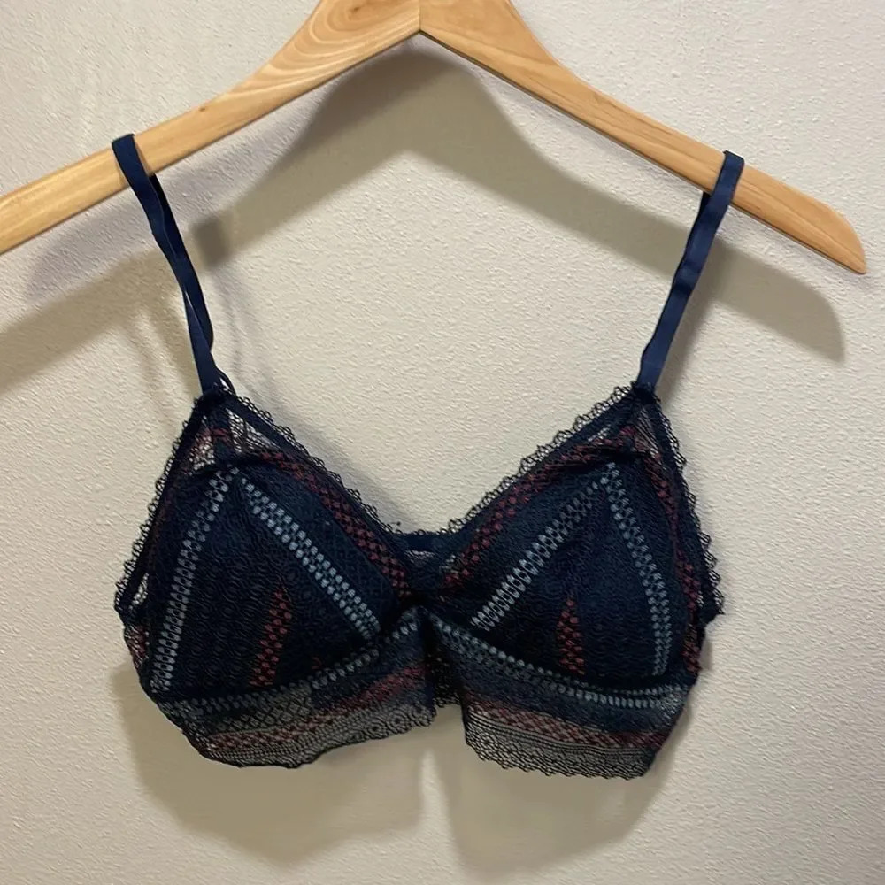 Lucky Brand woman’s no underwire bra - Picture 2 of 9